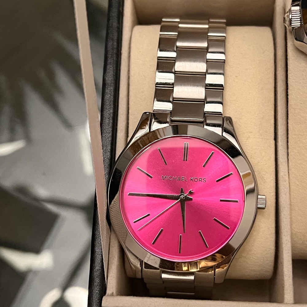 Pink and silver women’s Michael kors MK watch like new